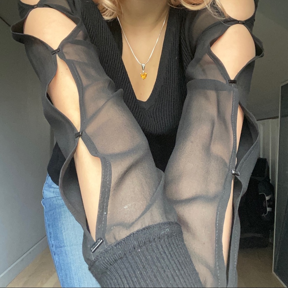 Elie Tahari Sweater With Open Sleeve Detail